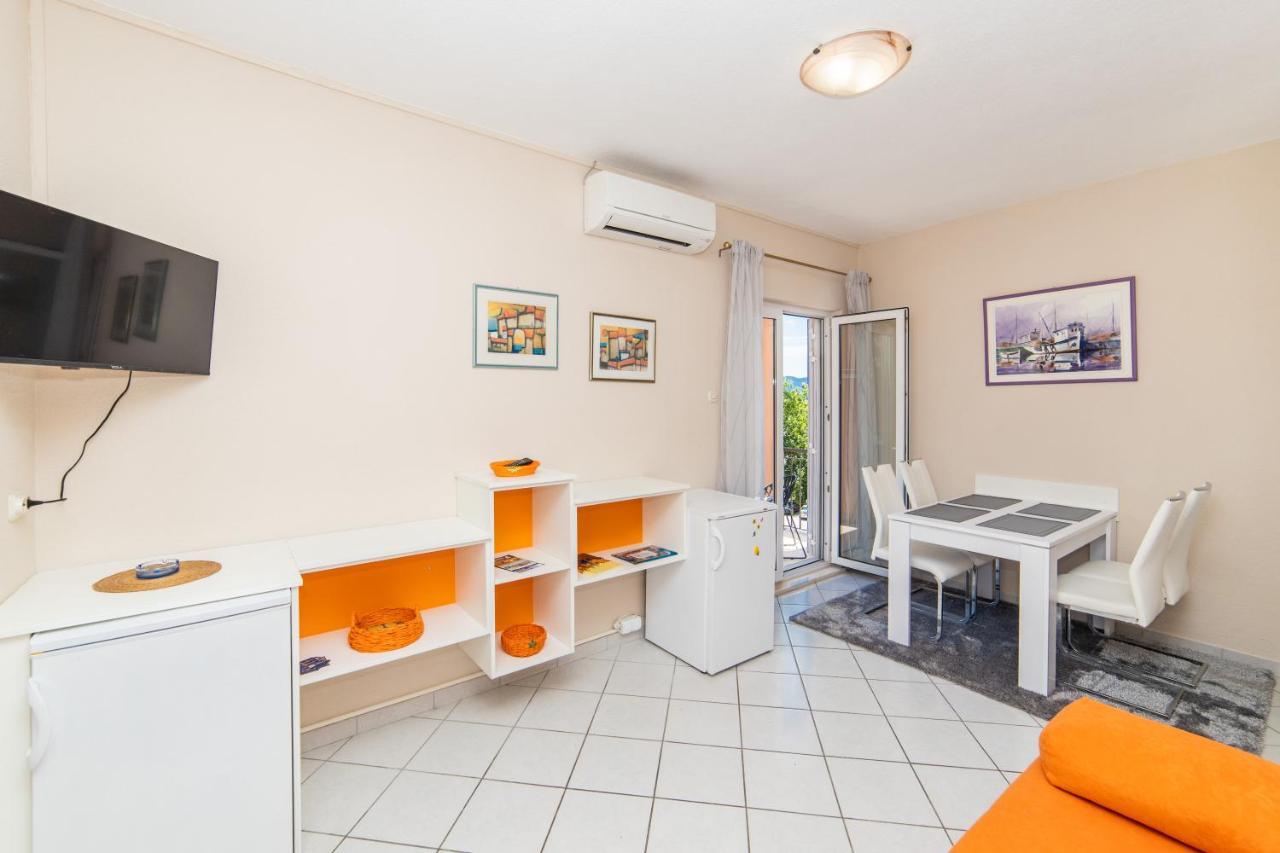 Apartment Lile Gradac (Split-Dalmatia)