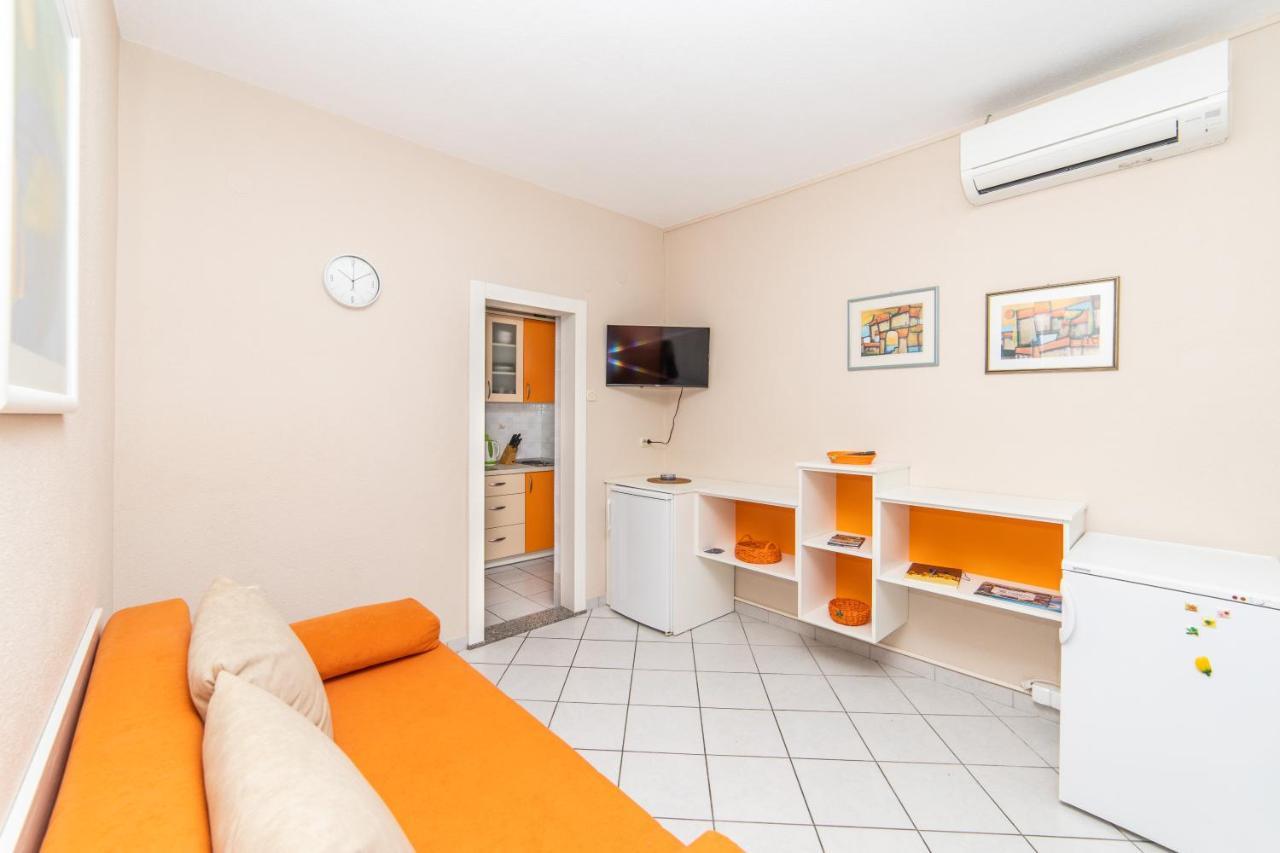 Lile Apartment